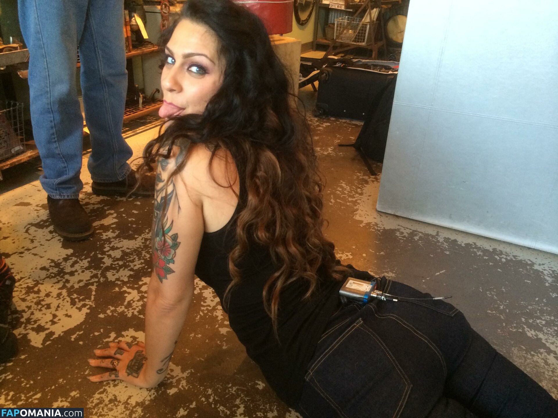 Danielle Colby Naakt Gelekte foto #41