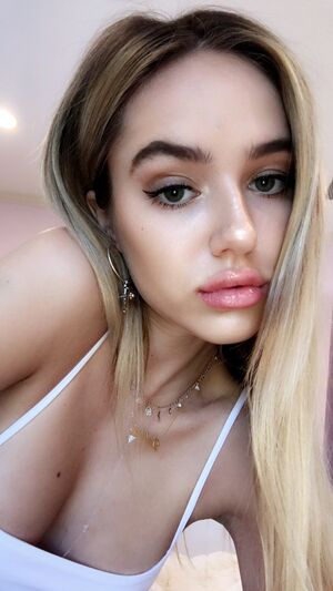 Delilah Belle Hamlin