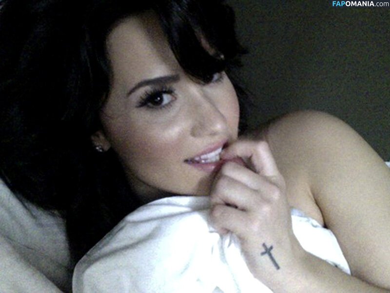Demi Lovato Naakt Gelekte foto #4