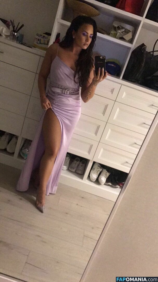 Demi Lovato Naakt Gelekte foto #35