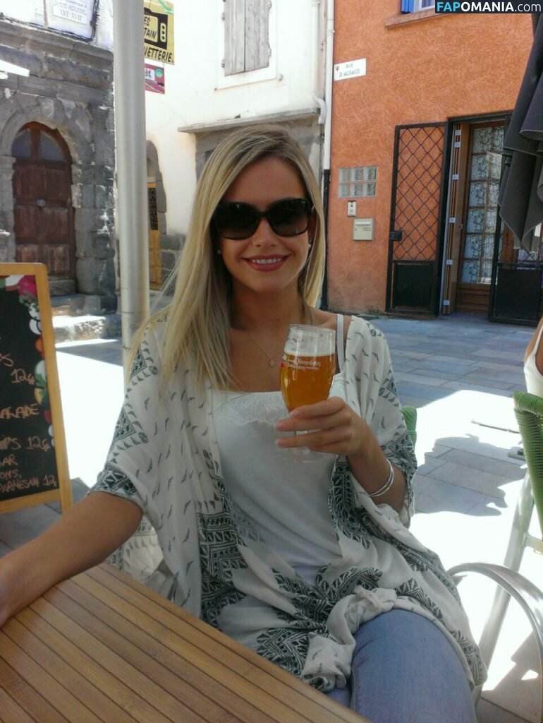 Eilidh Scott Naakt Gelekte foto #34