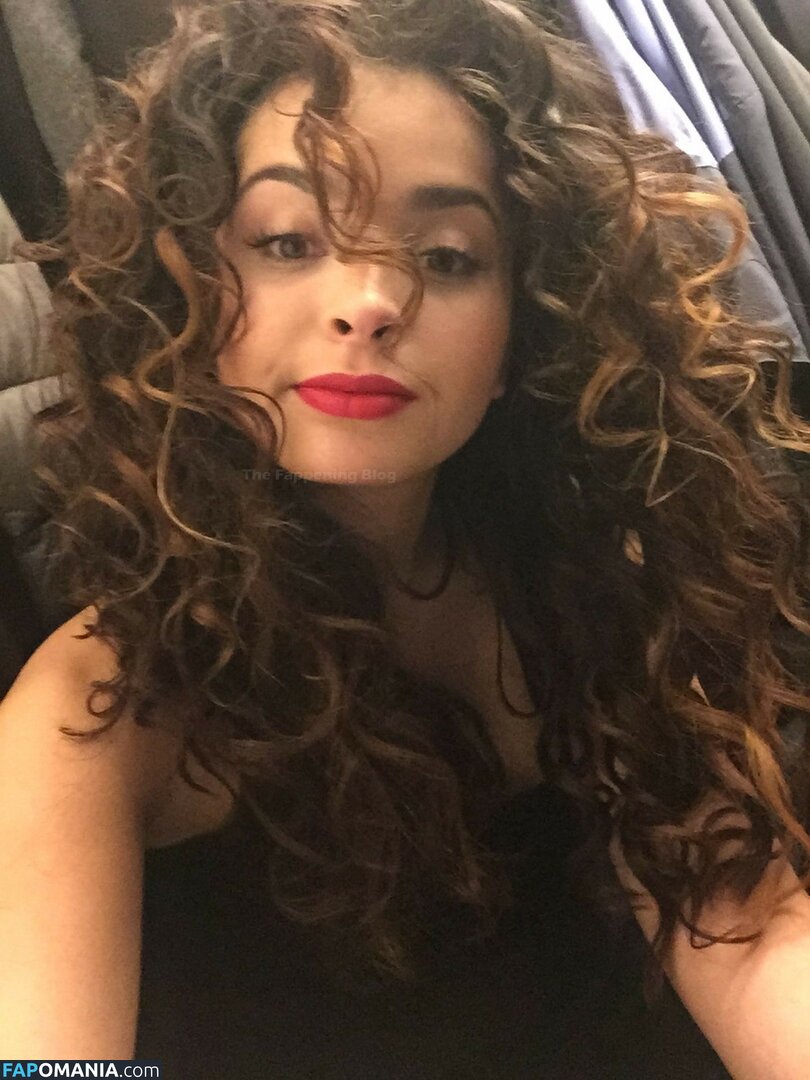 Ella Eyre Naakt Gelekte foto #12