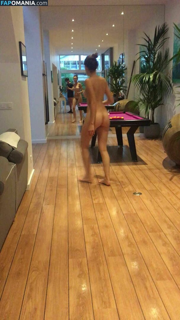 Elodie Fontan Naakt Gelekte foto #4