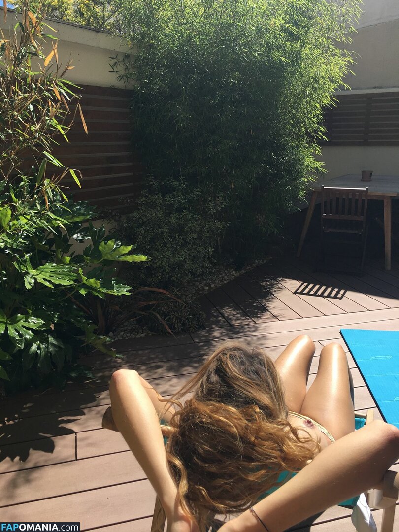 Elodie Fontan Naakt Gelekte foto #7