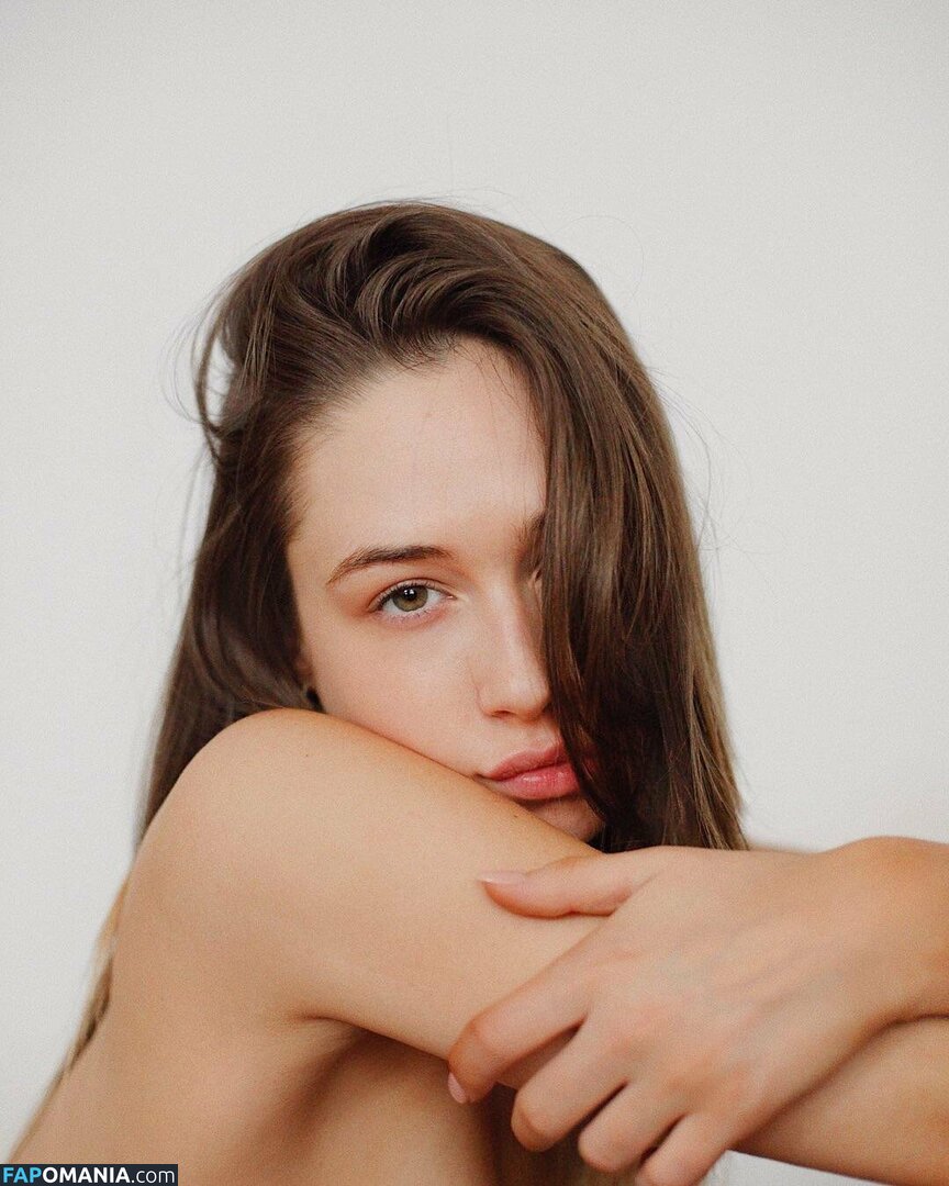 Elsie Hewitt Naakt Gelekte foto #954