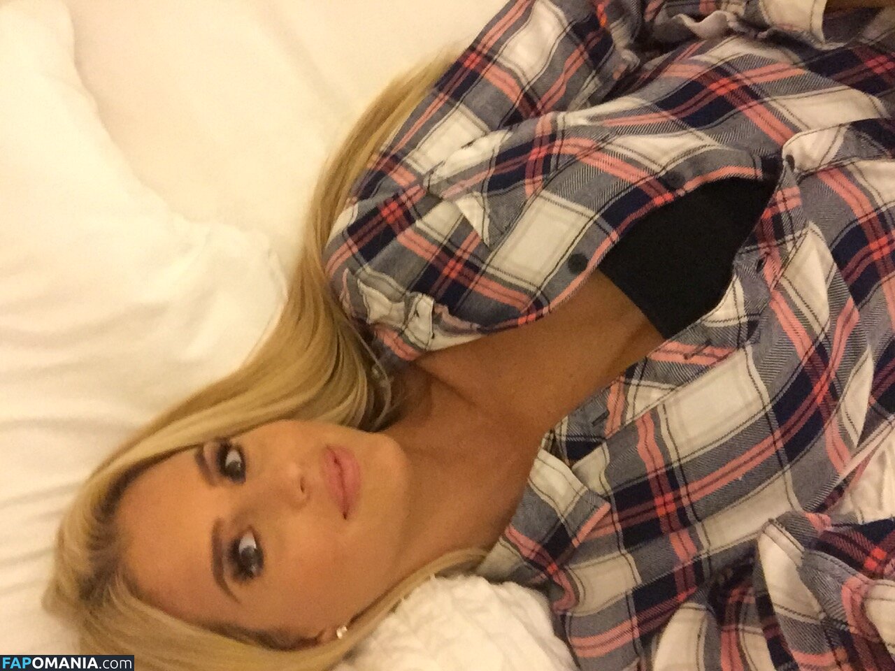 Emma Hernan Naakt Gelekte foto #368