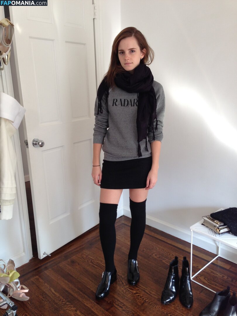 Emma Watson Naakt Gelekte foto #78