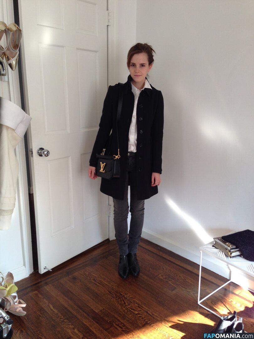 Emma Watson Naakt Gelekte foto #79
