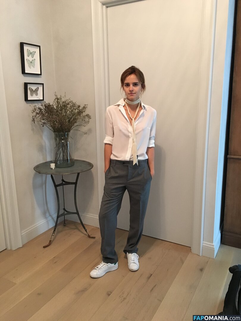 Emma Watson Naakt Gelekte foto #106