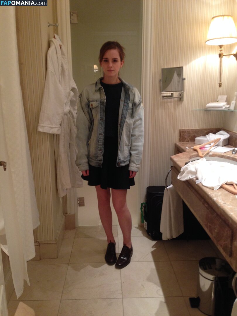 Emma Watson Naakt Gelekte foto #111