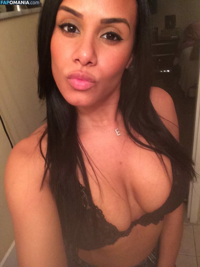 Emmaly Lugo Naakt Gelekte foto #7
