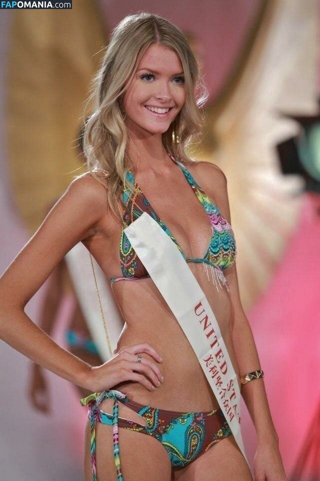 Erin Cummins Naakt Gelekte foto #4