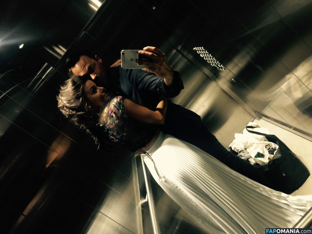 Faye Brookes Naakt Gelekte foto #24