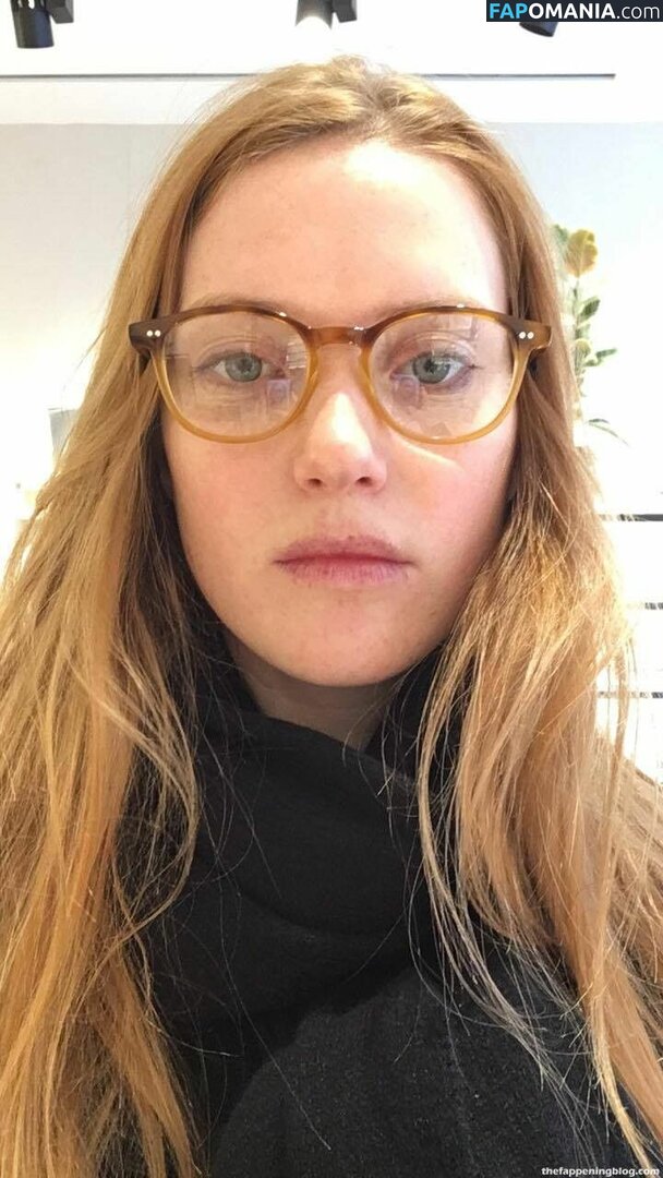 Fleur Geffrier Naakt Gelekte foto #11