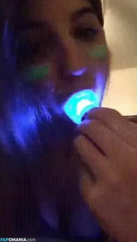 FrivolousFox Naakt Gelekte foto #5