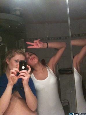 Guro Pettersen Naakt Gelekte foto #2