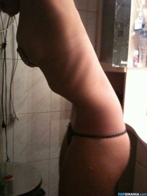 Guro Pettersen Naakt Gelekte foto #3