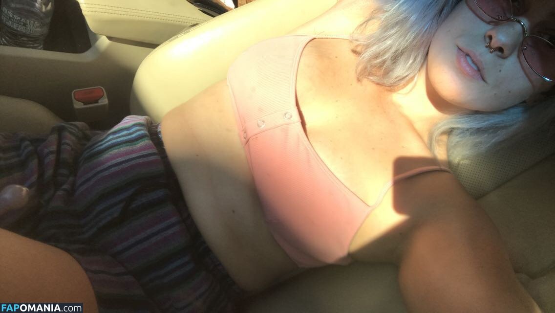 Hannah Schewel Naakt Gelekte foto #17
