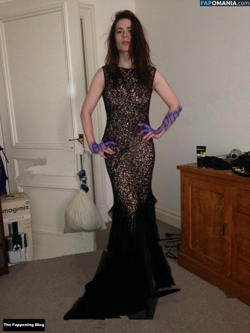 Hayley Atwell Naakt Gelekte foto #13