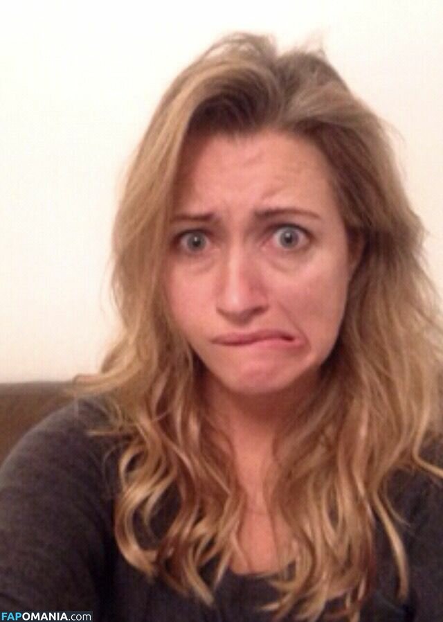 Hayley McQueen Naakt Gelekte foto #18