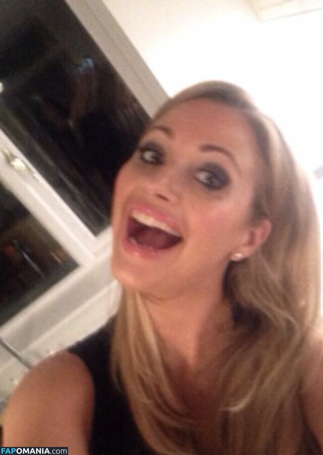 Hayley McQueen Naakt Gelekte foto #20