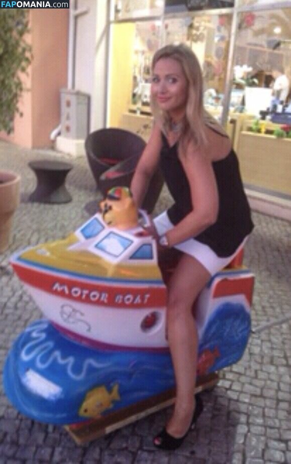 Hayley McQueen Naakt Gelekte foto #23