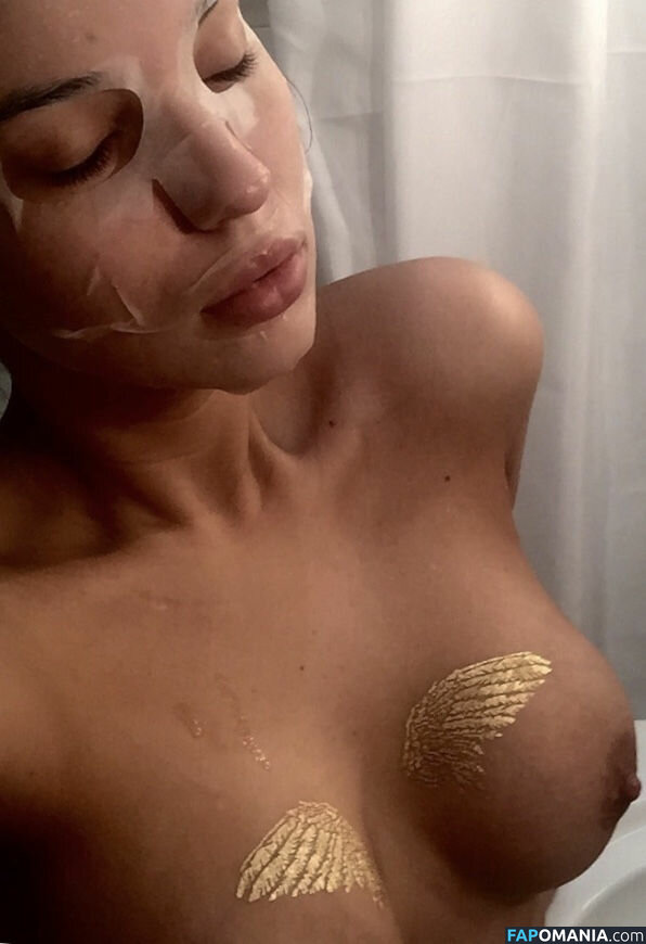 Ilona Kotelyukh Naakt Gelekte foto #2