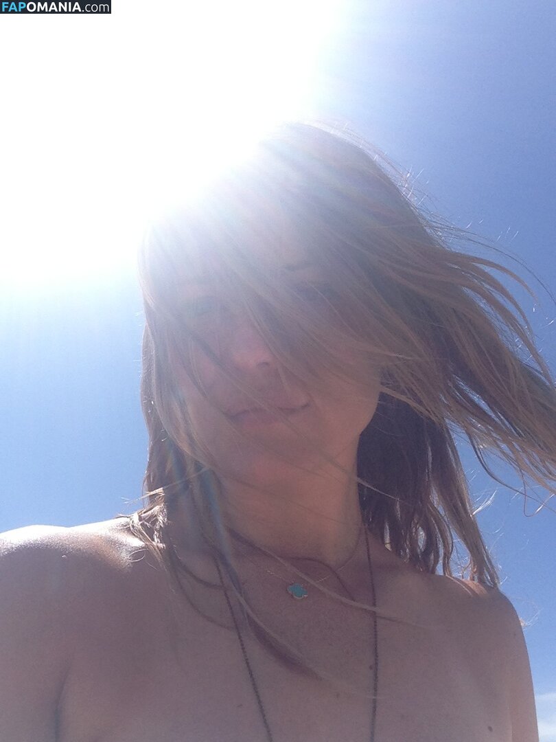 Ivana Milicevic Naakt Gelekte foto #2