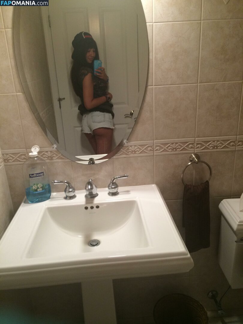 Jackie Cruz Naakt Gelekte foto #15