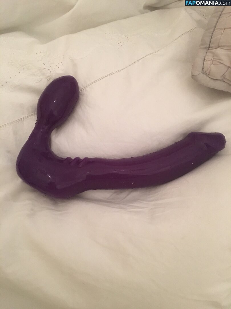 Jade Nimmo Naakt Gelekte foto #40