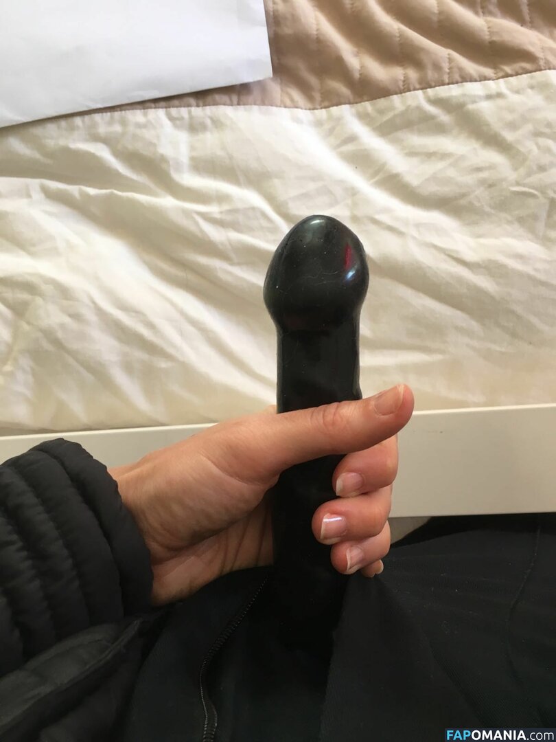 Jade Nimmo Naakt Gelekte foto #178