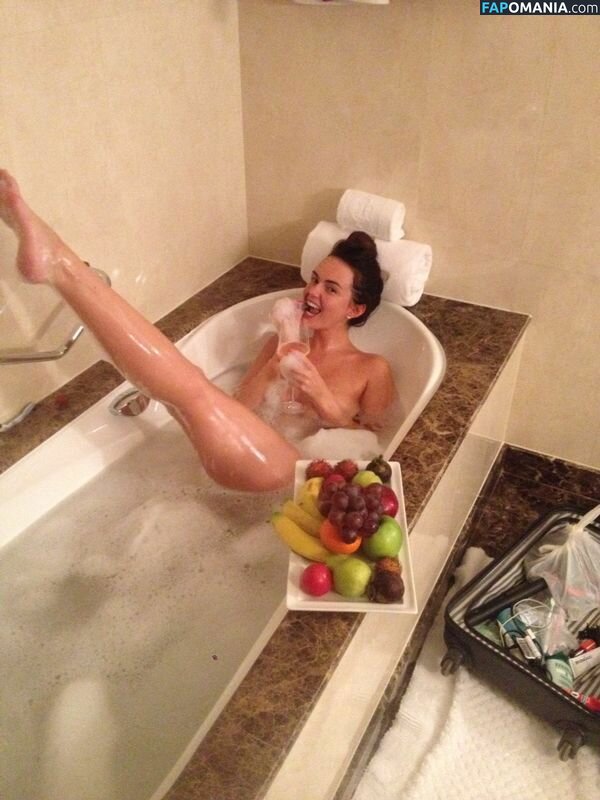 Jennifer Metcalfe Naakt Gelekte foto #23