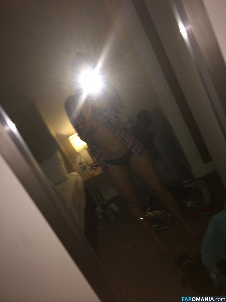 Jennifer Metcalfe Naakt Gelekte foto #24