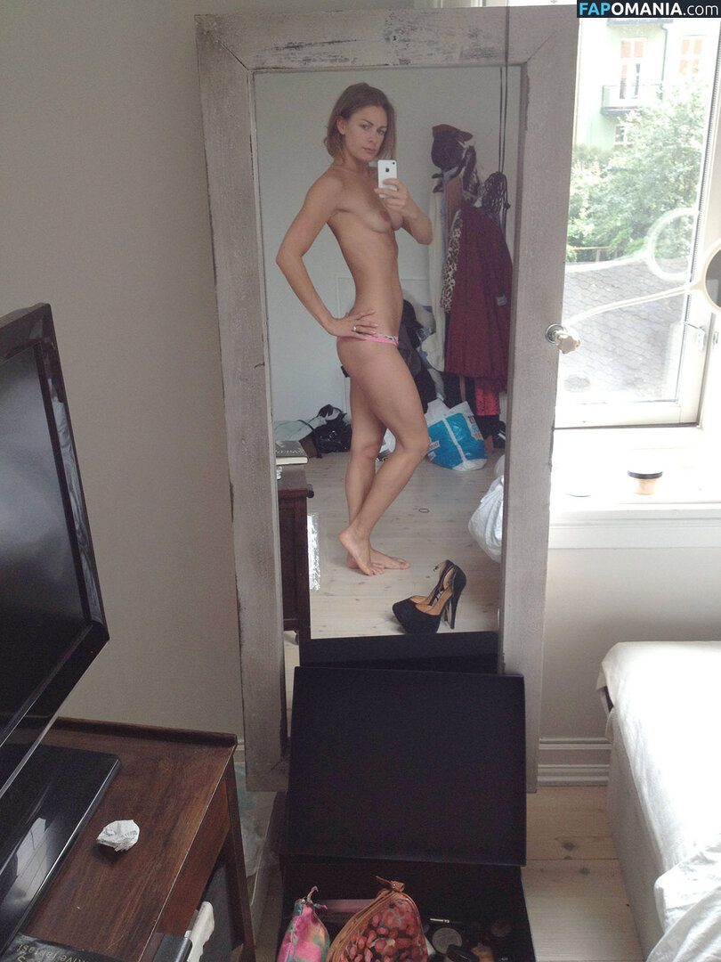Jenny Skavlan Naakt Gelekte foto #2