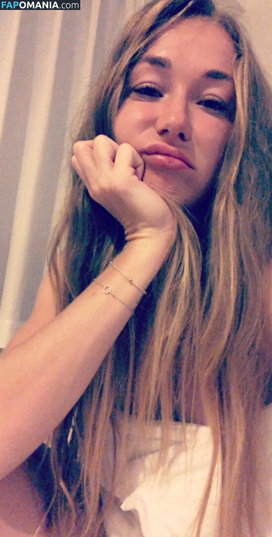 Julia Glushko Naakt Gelekte foto #105