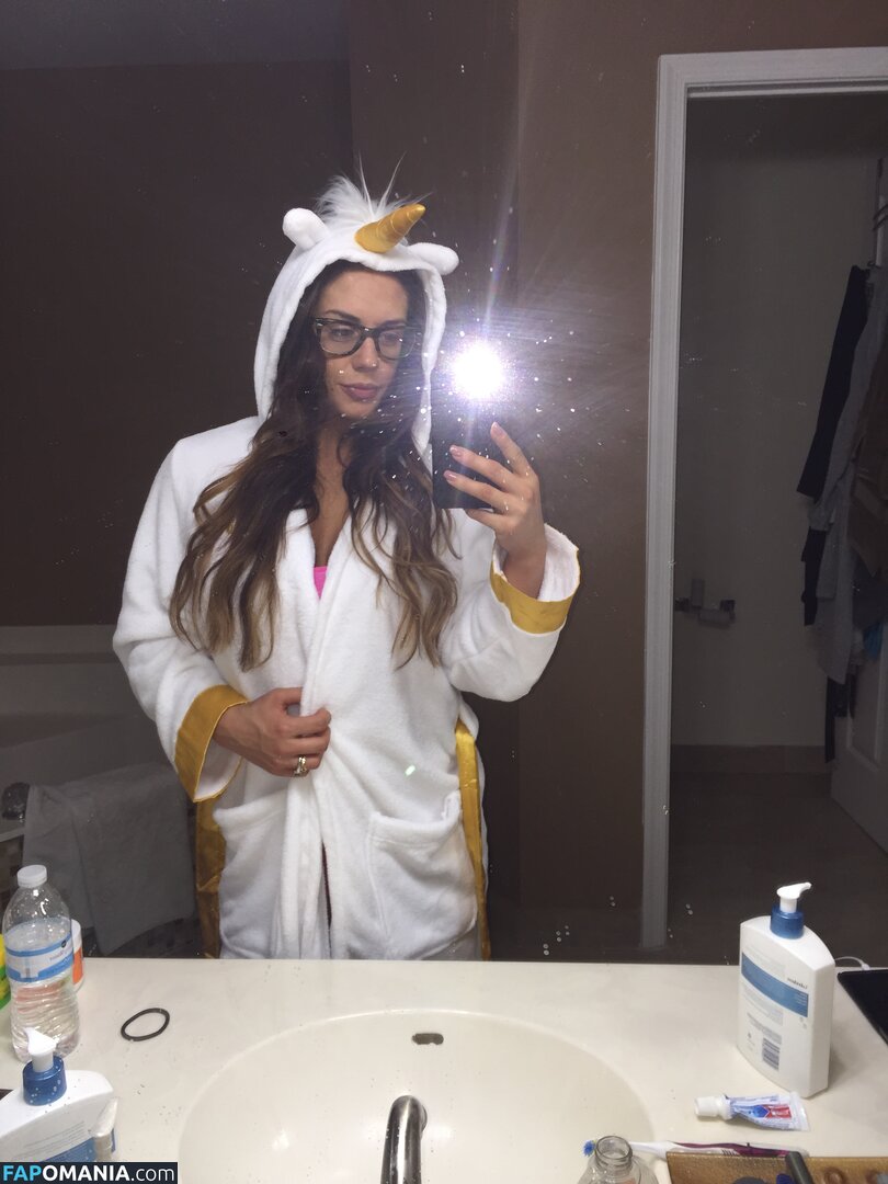 Kaitlyn WWE Naakt Gelekte foto #72