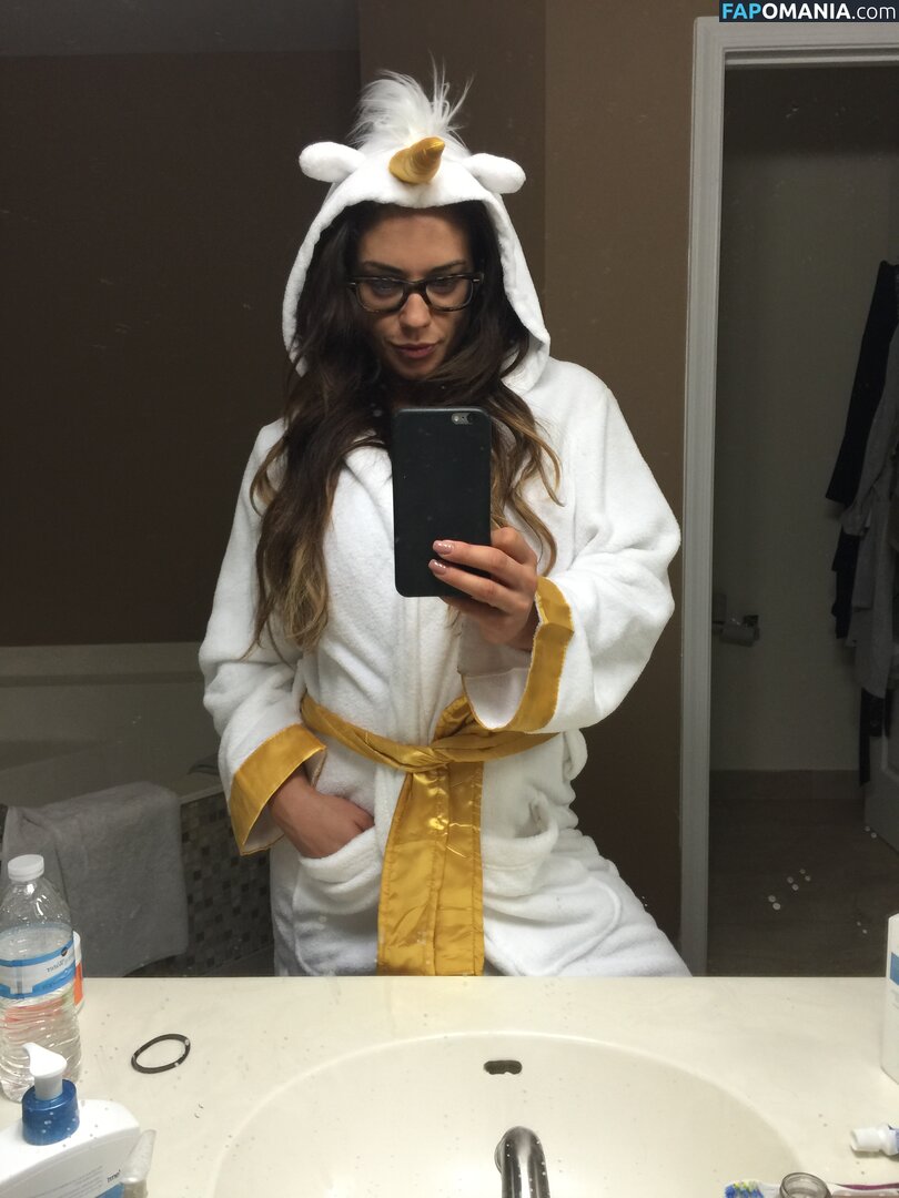 Kaitlyn WWE Naakt Gelekte foto #74