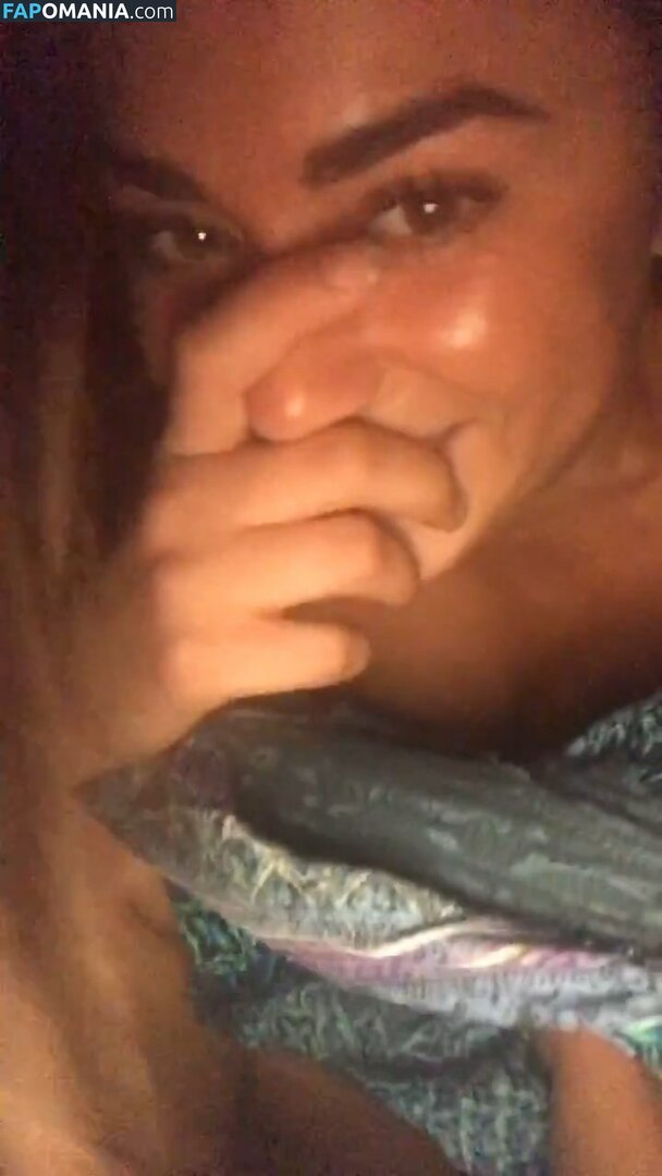 Kassidy Cook Naakt Gelekte foto #38