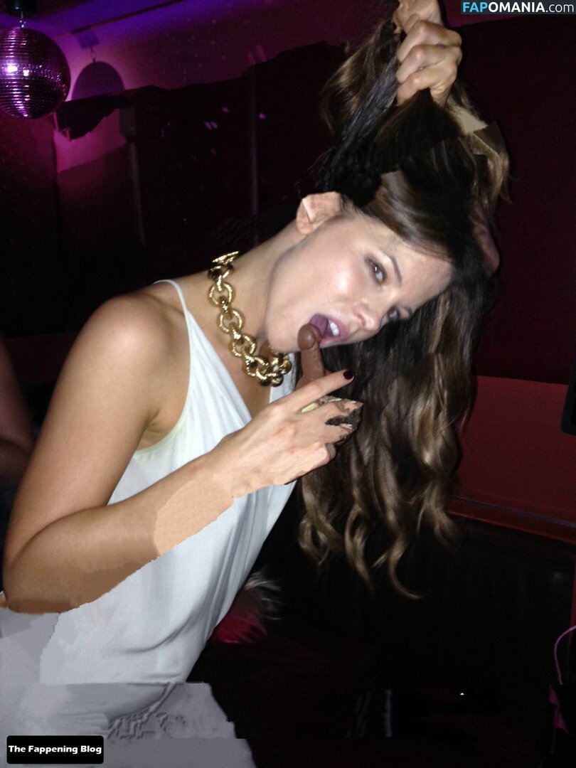 Kate Beckinsale Naakt Gelekte foto #1