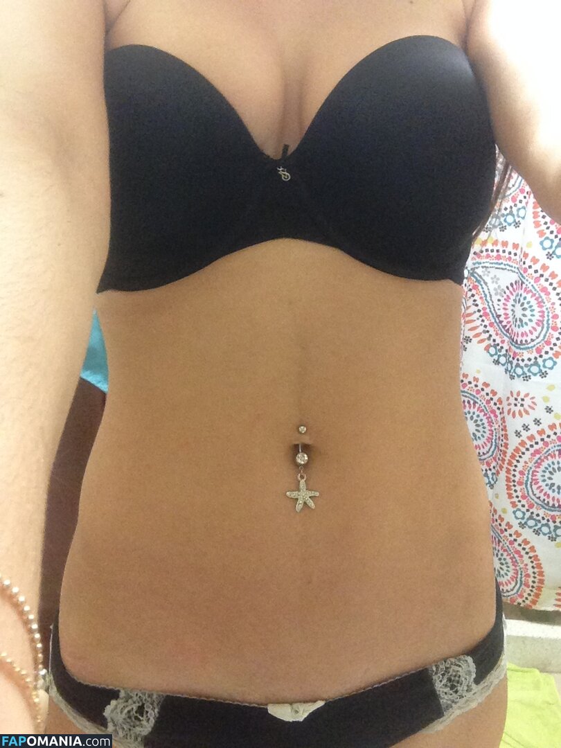 Katie Broad Naakt Gelekte foto #18