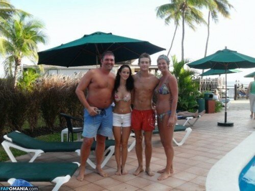 Kaya Scodelario Naakt Gelekte foto #31