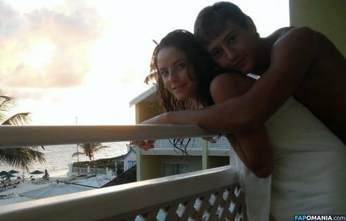 Kaya Scodelario Naakt Gelekte foto #32