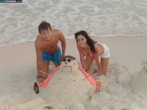 Kaya Scodelario Naakt Gelekte foto #33