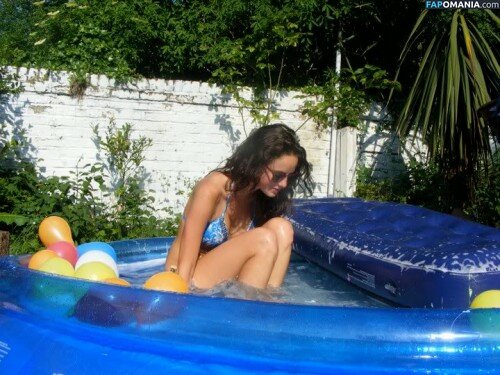 Kaya Scodelario Naakt Gelekte foto #37