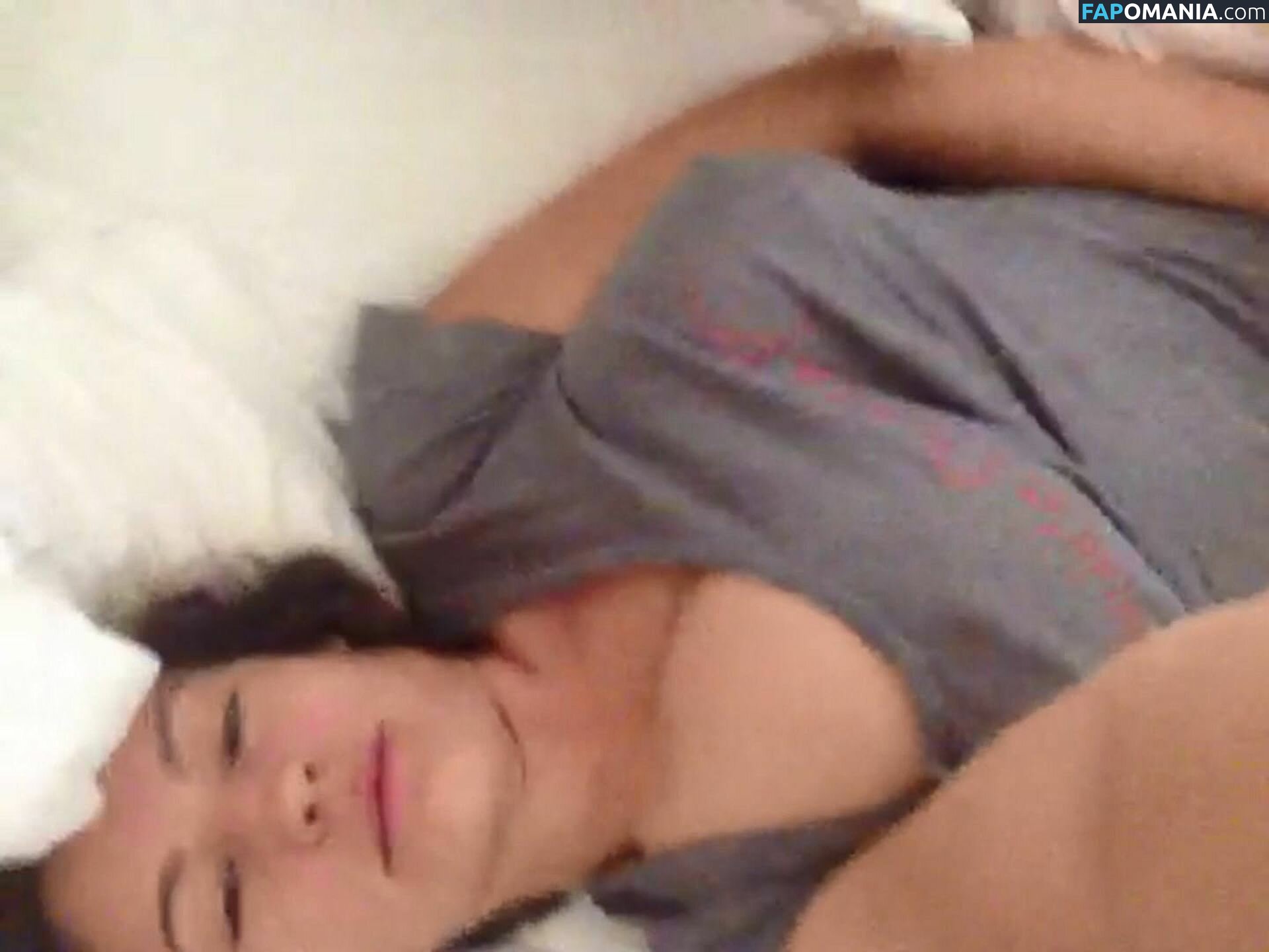 Kelly Brook Naakt Gelekte foto #47