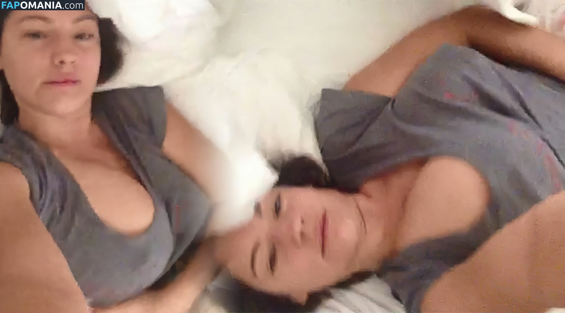 Kelly Brook Naakt Gelekte foto #51