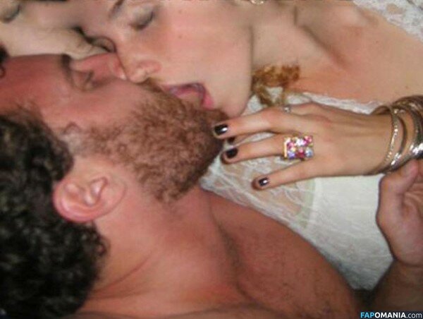 Kesha Naakt Gelekte foto #3