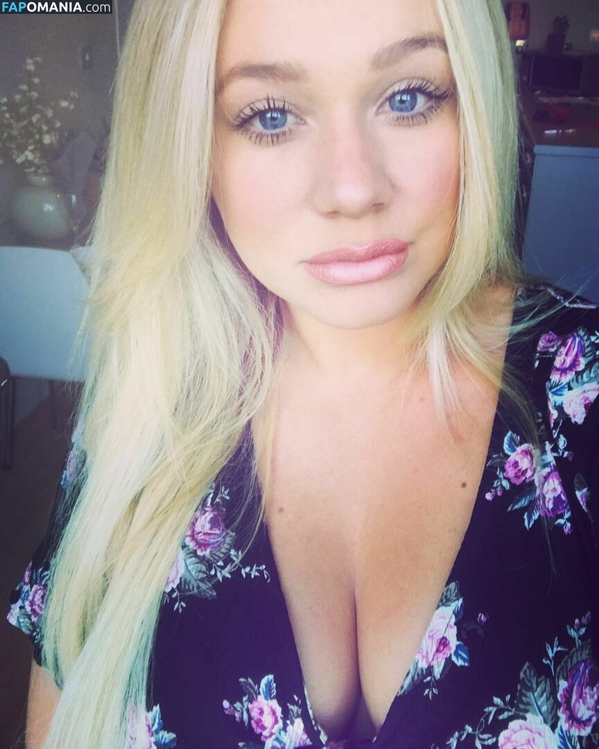Kirsty Leigh Porter Naakt Gelekte foto #6