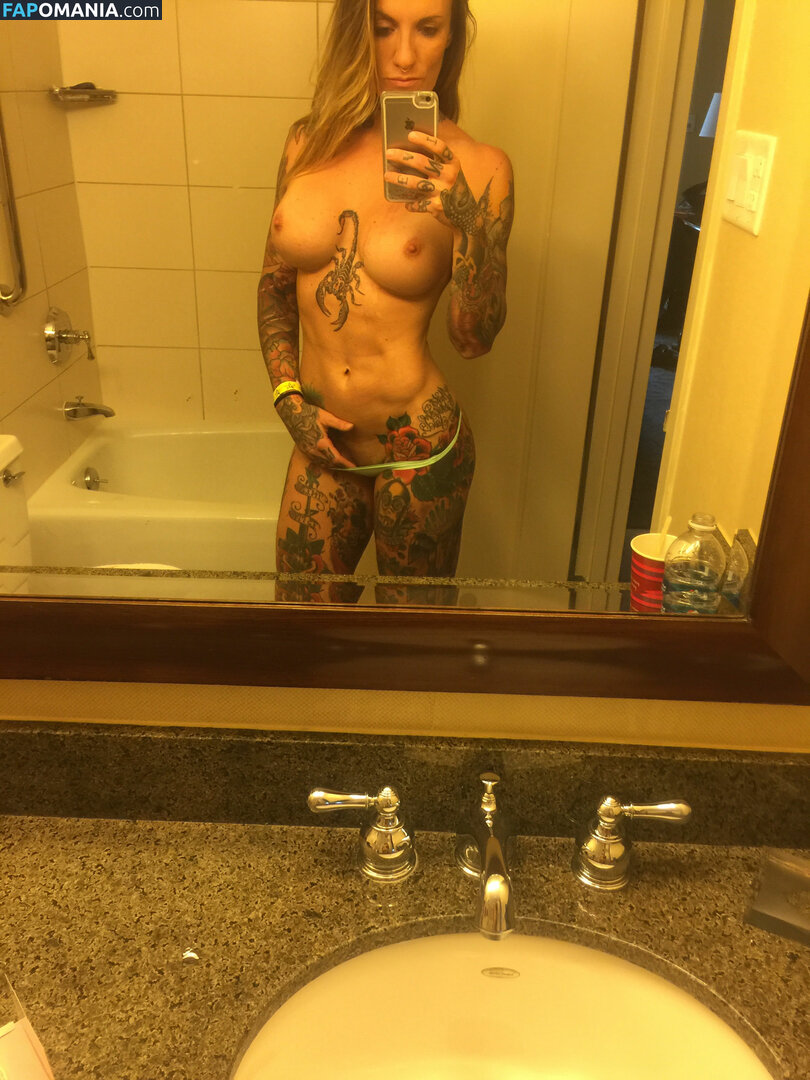 Krissy Mae Cagney Naakt Gelekte foto #3