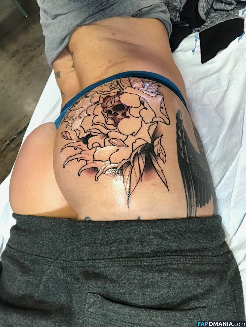Krissy Mae Cagney Naakt Gelekte foto #4
